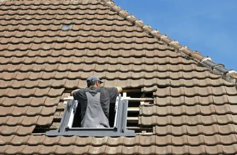 Pose de velux - Saint-André-des-Eaux